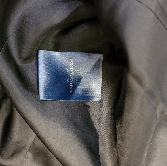 - Burberry Button up Blazer💥SALE💥 - Picture 9 of 12